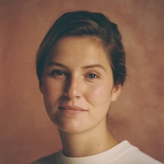 Elena R.